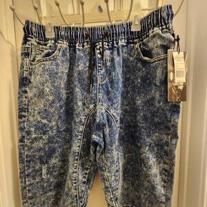 Brooklyn Xpress Dark Wash Jean Shorts